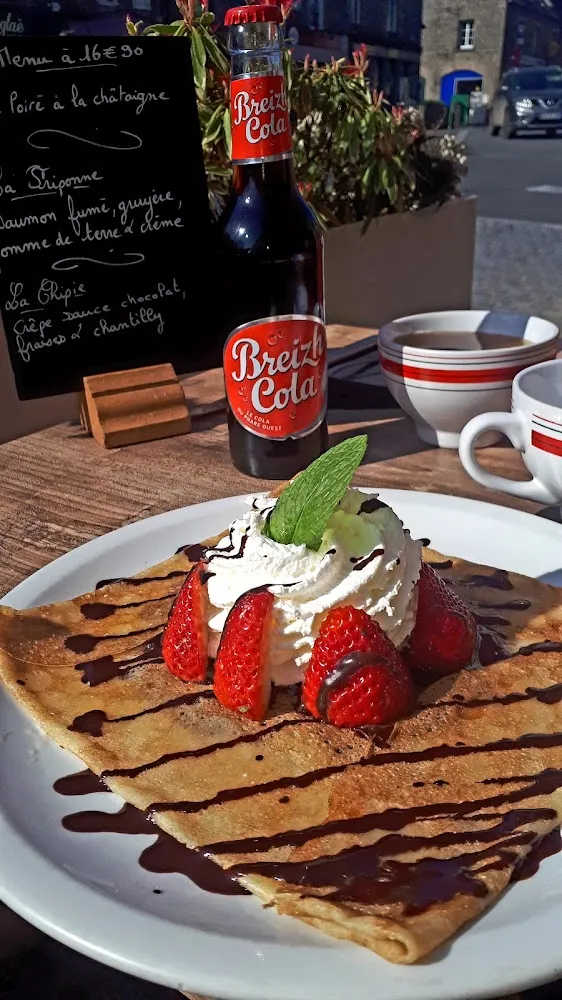 Crêpe Chocolat Maison Et Fraises Marché